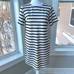 Old Navy Ivory Black Striped Short Sleeve Ponte Shift Mini Dress Size XS